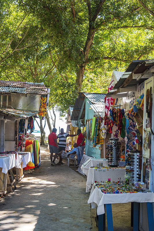 606 Vendors Row, Cayo Levantado