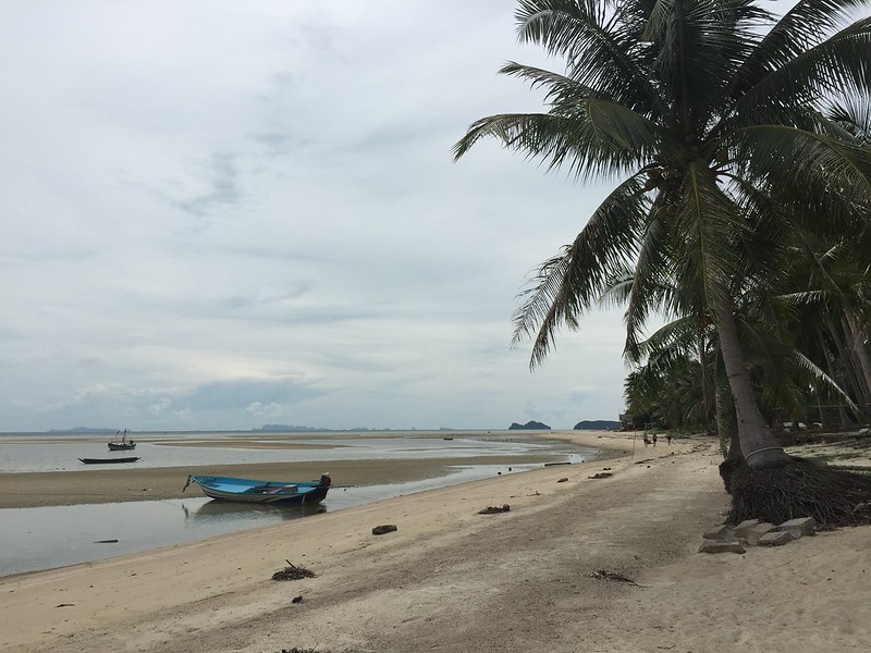 Haad Rin beach// Ban tai beach