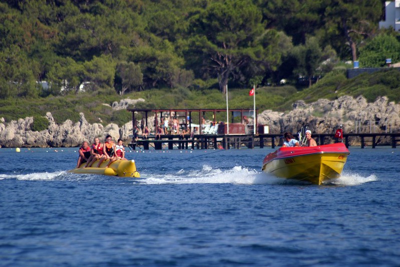 Banana boat in Moonlight Beach